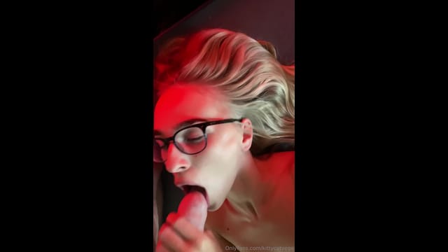 Gözlüklü Kızdan Muhteşem Sakso [HD 1080p] - Türk Porno